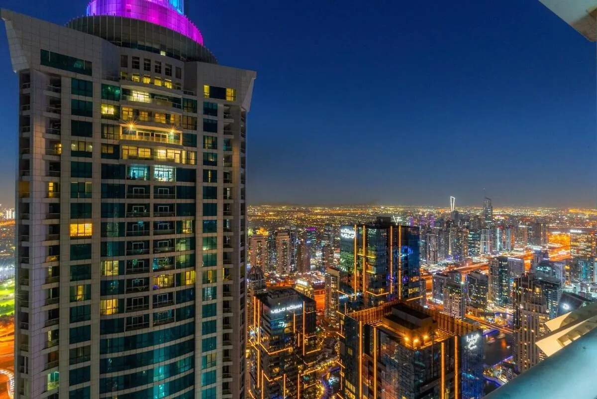Apartment First Class 2Br High-Rise Elegance Dubai