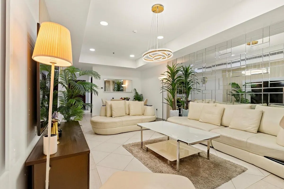First Class 2Br High-Rise Elegance Dubai