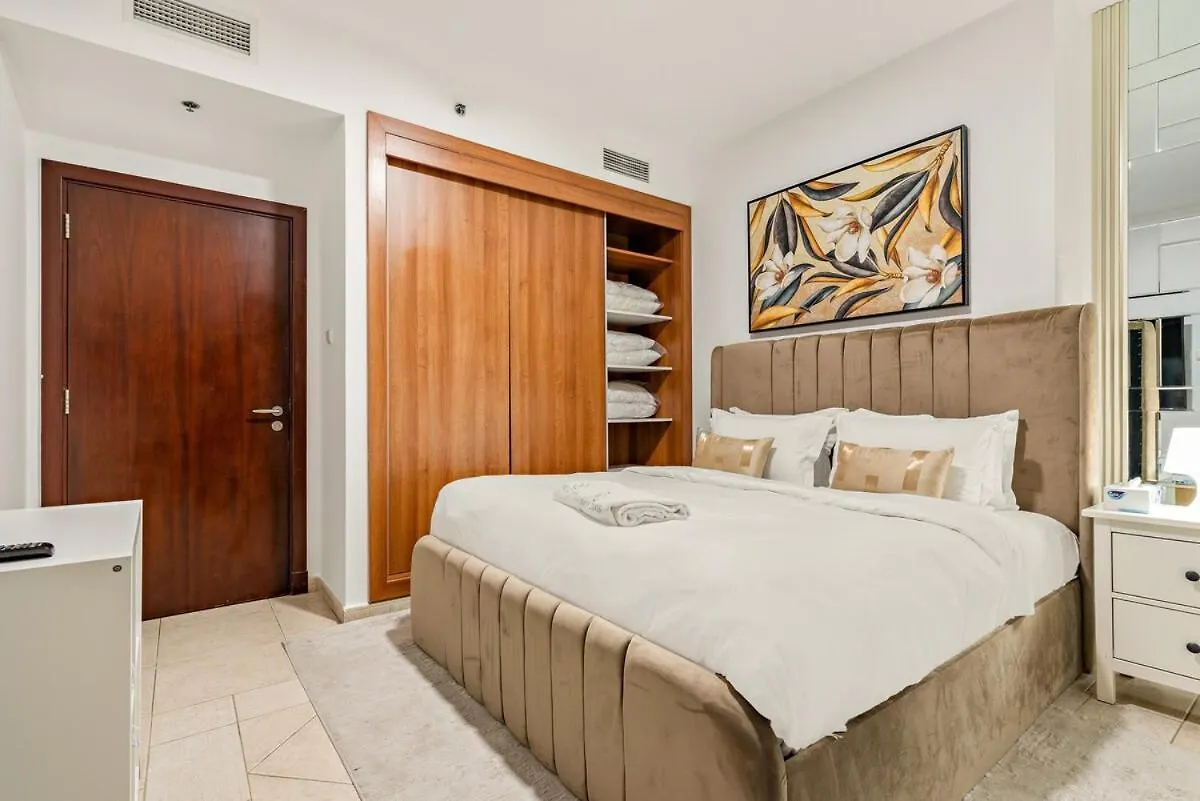 Apartment First Class 2Br High-Rise Elegance Dubai
