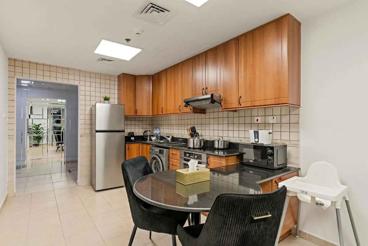 Apartment First Class 2Br High-Rise Elegance Dubai